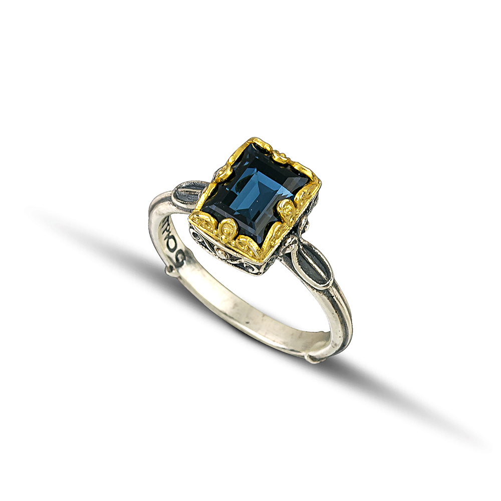 Ring with Swarovski crystal