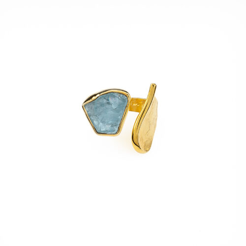 Ring with Aquamarine Gemstone