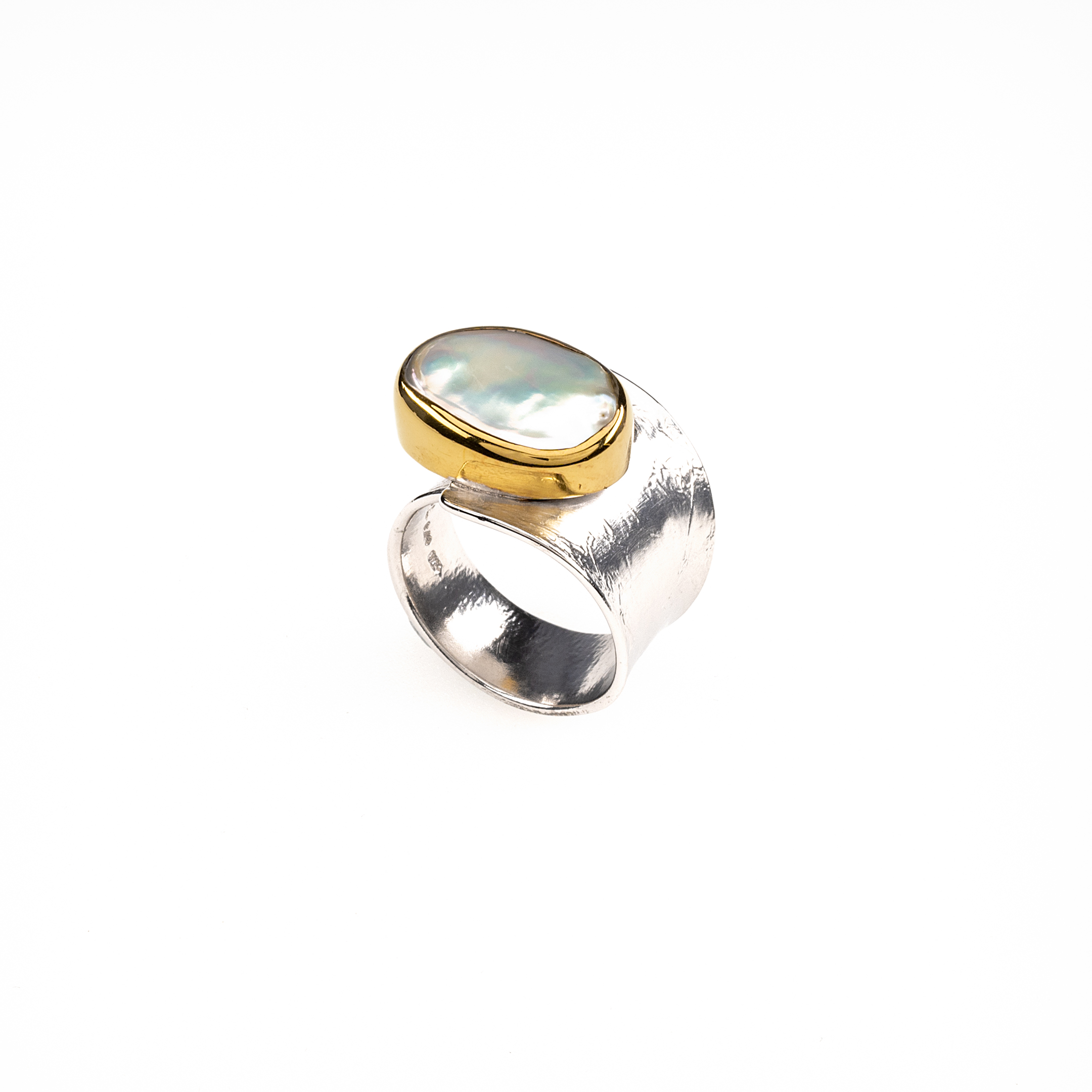 Ring with Sweet Pearl Gemstone - Image 2