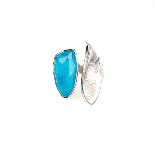 Ring with Turquoise Gemstone