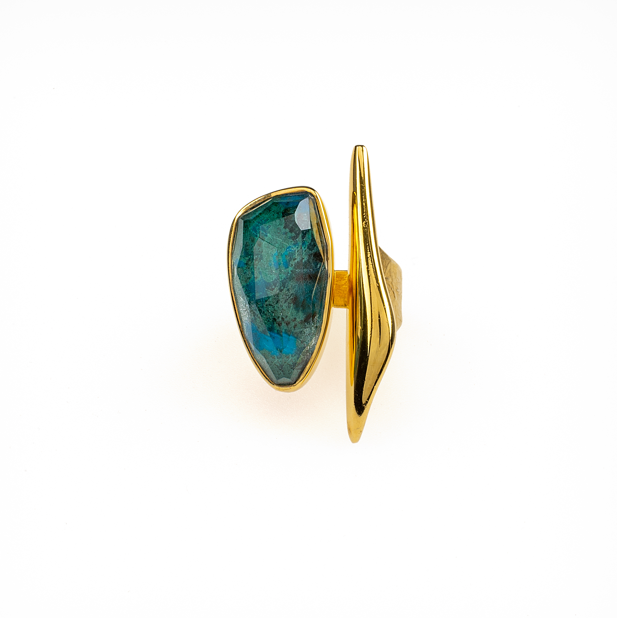 Ring with Cryzalit Gemstone