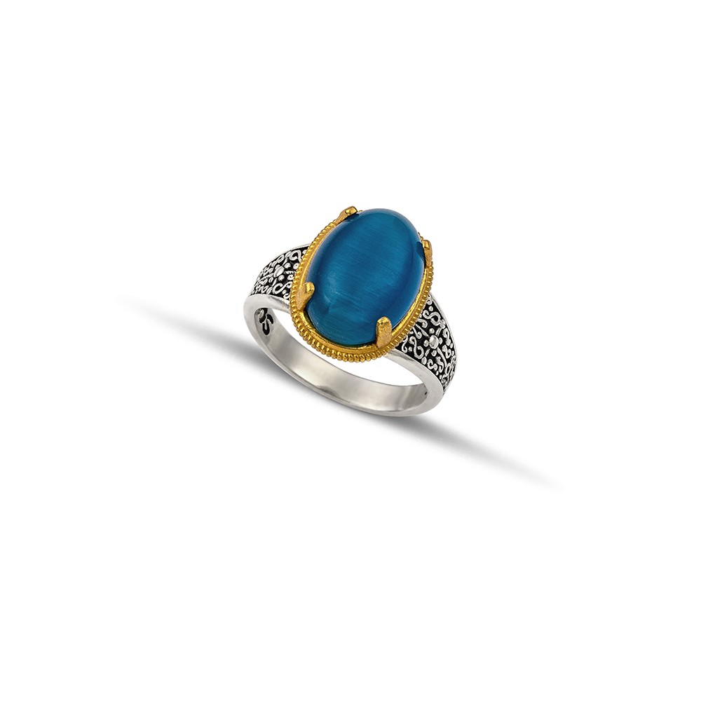 Silver Ring with Cat Eye Stone and Gold Plated Outline D174